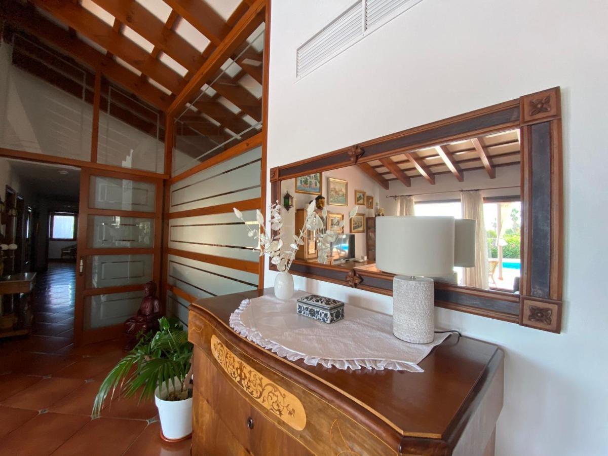 Villa Victoria 사 칼레타 외부 사진